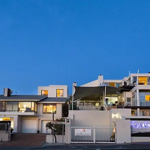 Blaauw Village **** Bloubergstrand